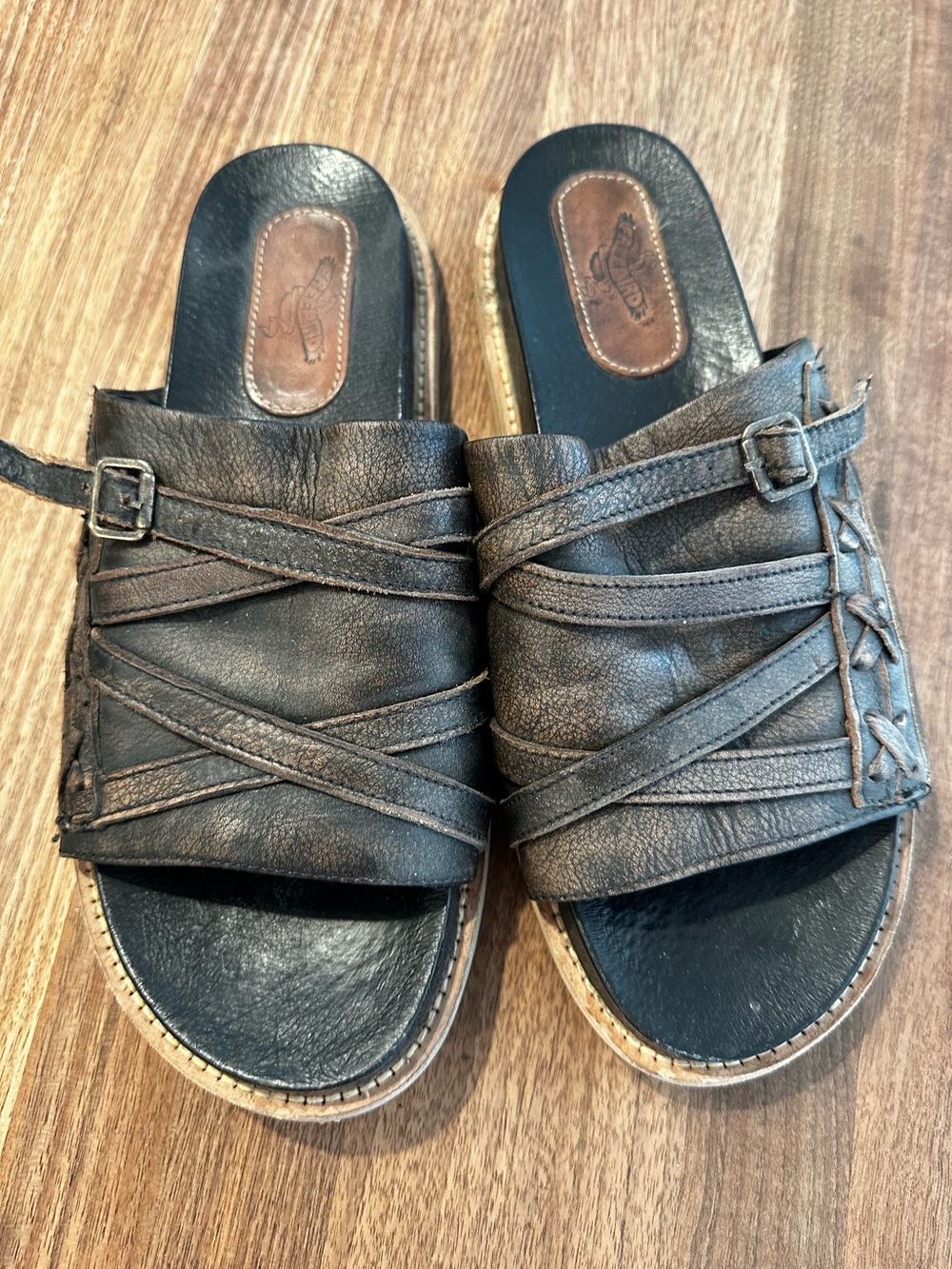 freebird women’s  Dark Brown Leather Slide Sandals with Crisscross Straps